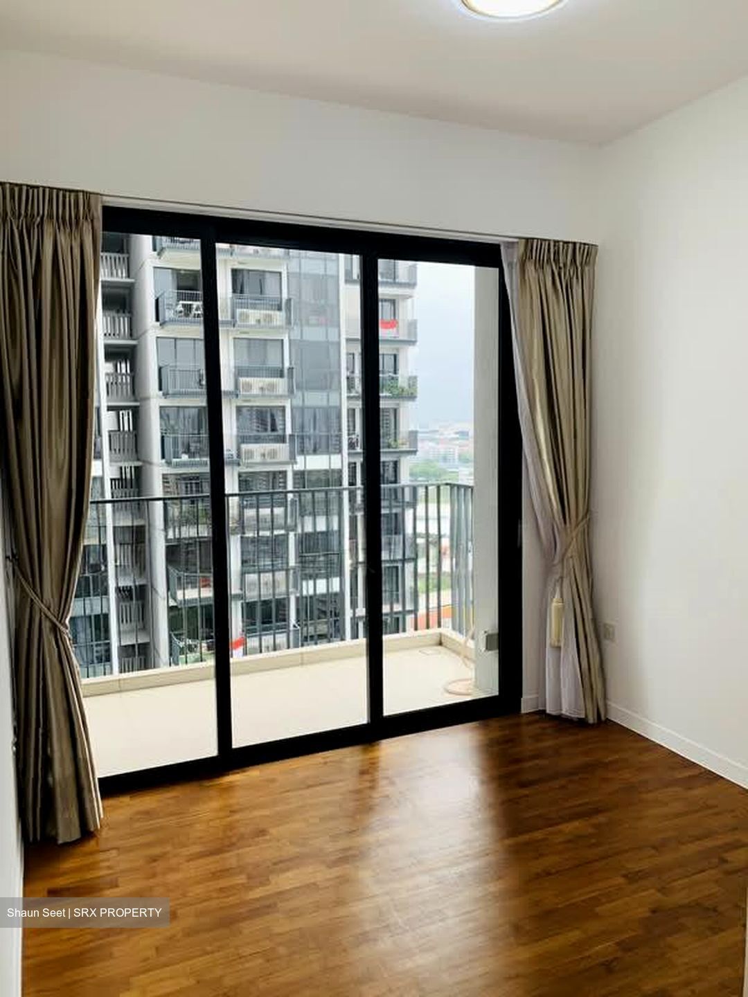 Sky Vue (D20), Condominium #563736781